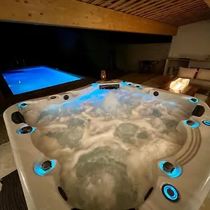 Avec Jacuzzi Et Piscine , Lorgues France